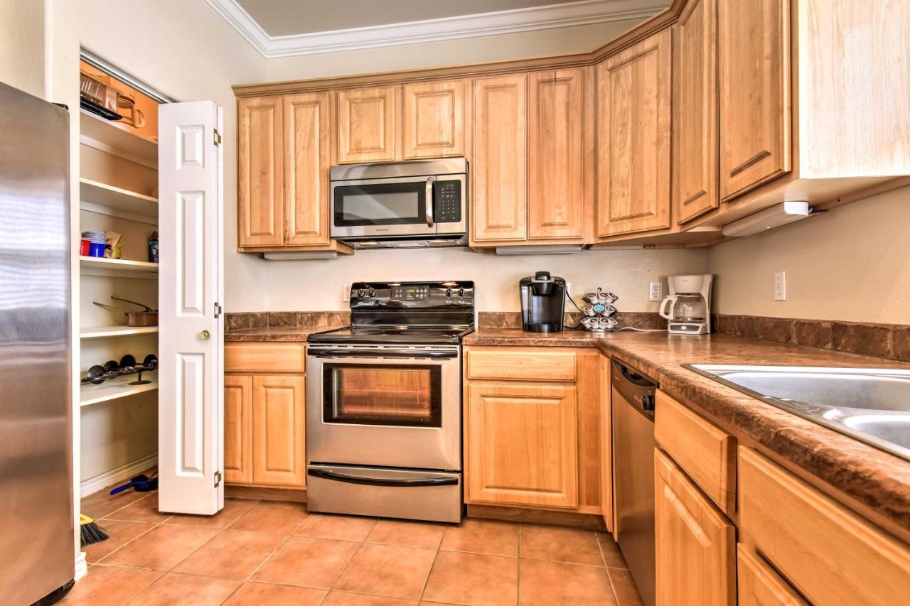 Waterfront Corpus Christi Townhome With Pool And Dock! Kültér fotó