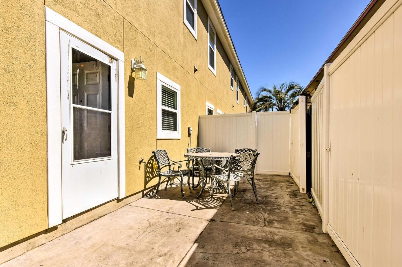 Waterfront Corpus Christi Townhome With Pool And Dock! Kültér fotó