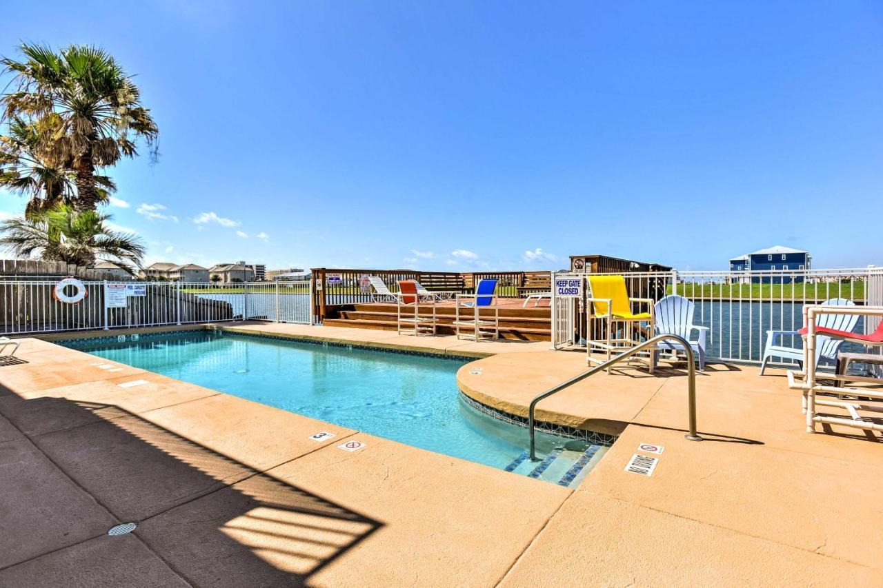 Waterfront Corpus Christi Townhome With Pool And Dock! Kültér fotó