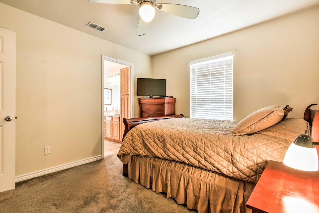 Waterfront Corpus Christi Townhome With Pool And Dock! Kültér fotó